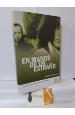 EN MANOS DE UN EXTRAÑO
