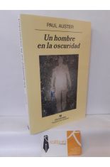 UN HOMBRE EN LA OSCURIDAD
