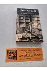UN CADVER EN LA BIBLIOTECA