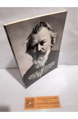 GREAT COMPOSERS IN HISTORIC PHOTOGRAPHS. 244 PORTRAITS FROM THE 1860S TO THE 1960S