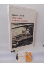 OLAS SOBRE UNA ROCA DESIERTA